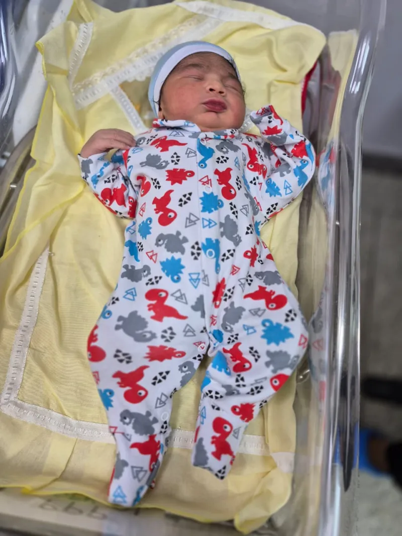 Mãe de primeira viagem tem bebê com mais de 4 kg em parto natural no Hospital Materno-Infantil de Ilhéus Mãe de primeira viagem tem bebê com mais de 4 kg em parto natural no Hospital Materno-Infantil de Ilhéus