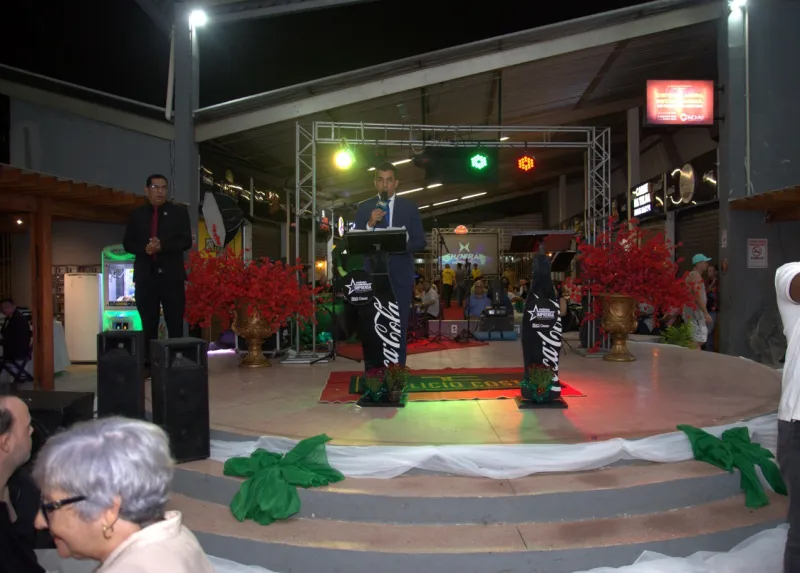 Jornalista Neuza Brizola recebe  o  Prêmio Imprensa Brasil 2025 em Teixeira de Freitas