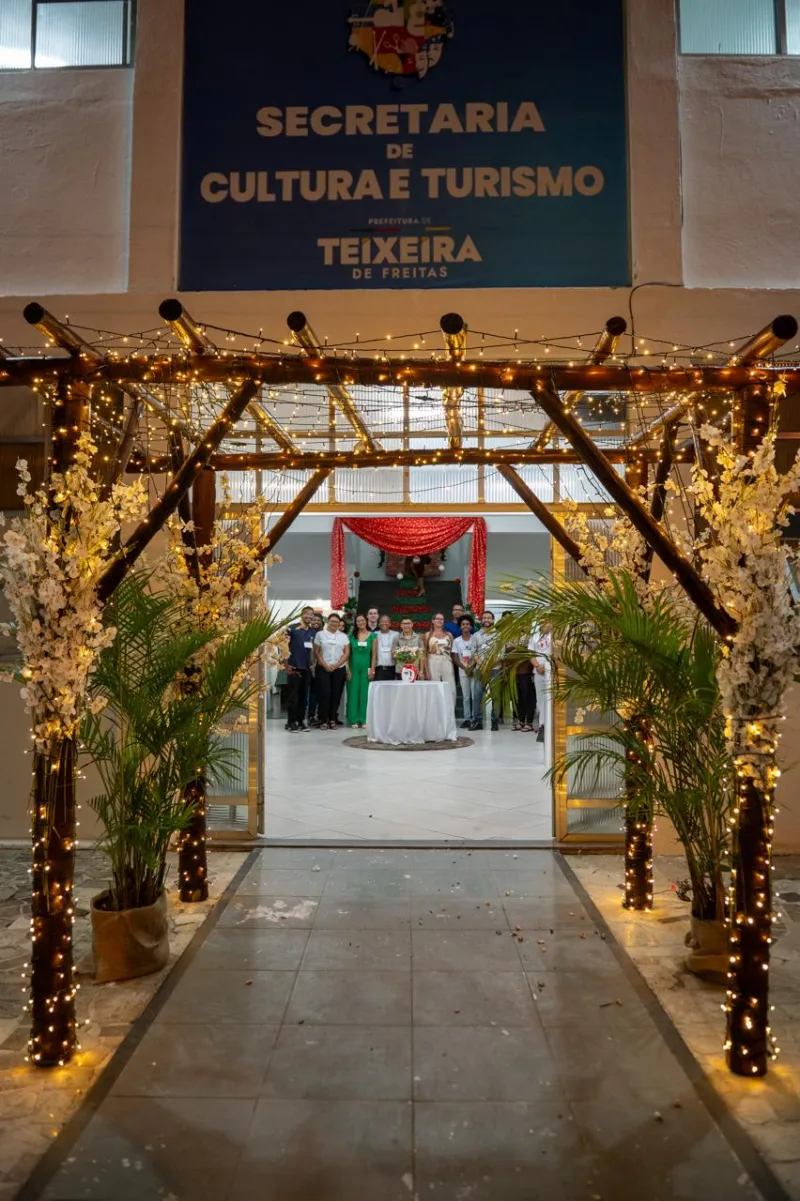 Festival Cultural de Teixeira de Freitas abre edição 2025 com noite de celebração artística e grande participação do público Festival Cultural de Teixeira de Freitas abre edição 2025 com noite de celebração artística e grande participação do público