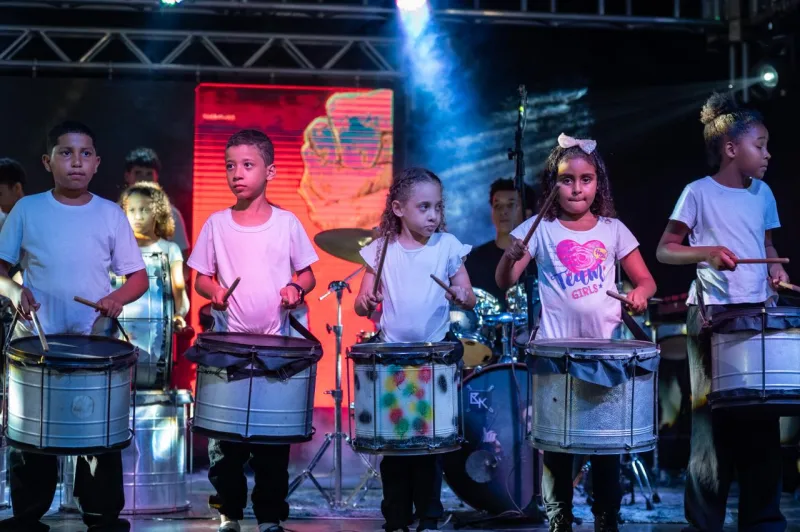 Festival Cultural de Teixeira de Freitas abre edição 2025 com noite de celebração artística e grande participação do público Festival Cultural de Teixeira de Freitas abre edição 2025 com noite de celebração artística e grande participação do público