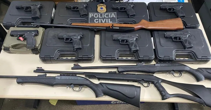 Teixeira de Freitas etá entre as cidade alvo da Operação Orion Scorpii que apreendeu gande quantidade de armas , munições e R$ 200 mil em epécie Teixeira de Freitas etá entre as cidade alvo da Operação Orion Scorpii que apreendeu gande quantidade de armas , munições e R$ 200 mil em epécie