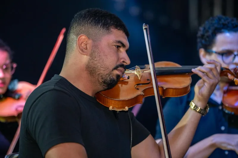 Festival Cultural de Teixeira de Freitas celebra música, moda e dança no terceiro dia de programação Festival Cultural de Teixeira de Freitas celebra música, moda e dança no terceiro dia de programação