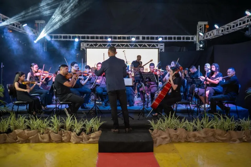 Festival Cultural de Teixeira de Freitas encerra com quatro dias de arte, cultura e grandes encontros. Festival Cultural de Teixeira de Freitas encerra com quatro dias de arte, cultura e grandes encontros.