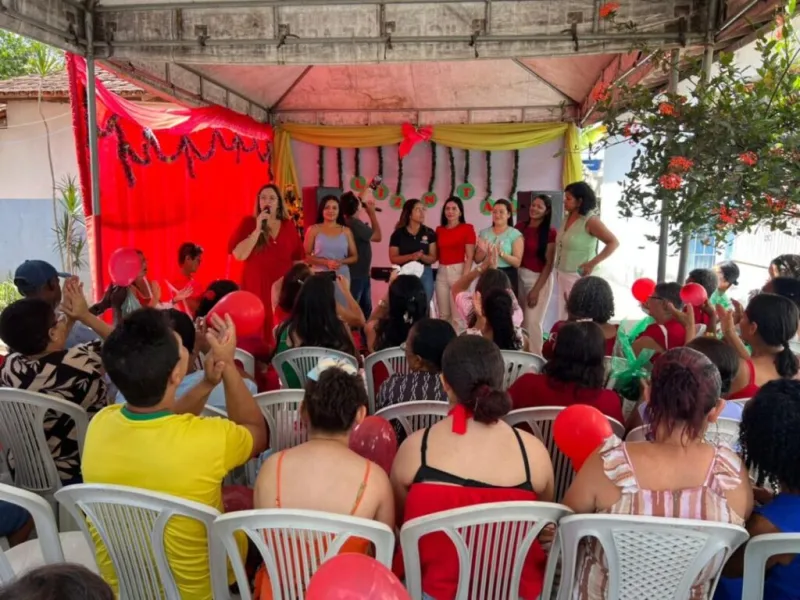 Ação Comunitária de Natal reúne famílias e encerra atividades do ano no CRAS IV – Vila Vargas Ação Comunitária de Natal reúne famílias e encerra atividades do ano no CRAS IV – Vila Vargas