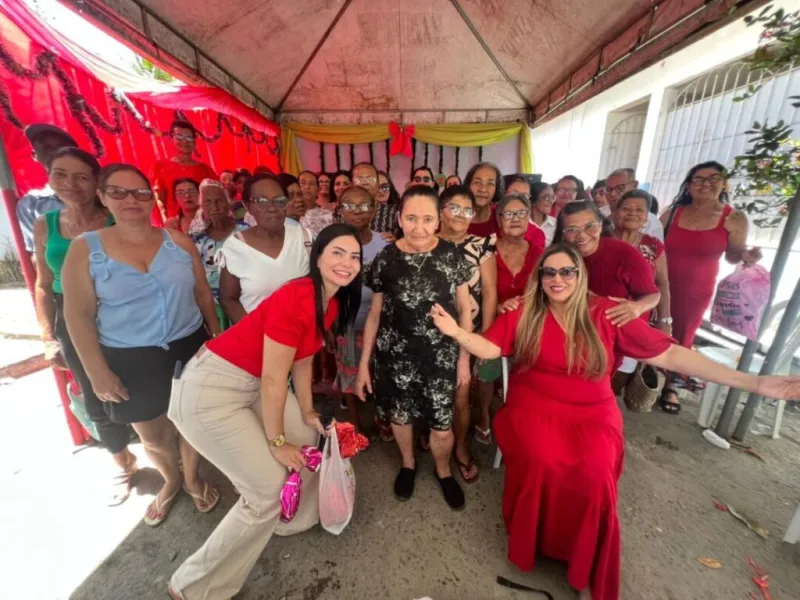 Ação Comunitária de Natal reúne famílias e encerra atividades do ano no CRAS IV – Vila Vargas Ação Comunitária de Natal reúne famílias e encerra atividades do ano no CRAS IV – Vila Vargas