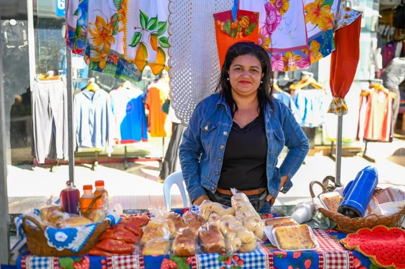 Feira da Agricultura Familiar movimenta o Centro de Teixeira de Freitas nesta sexta-feira (19)