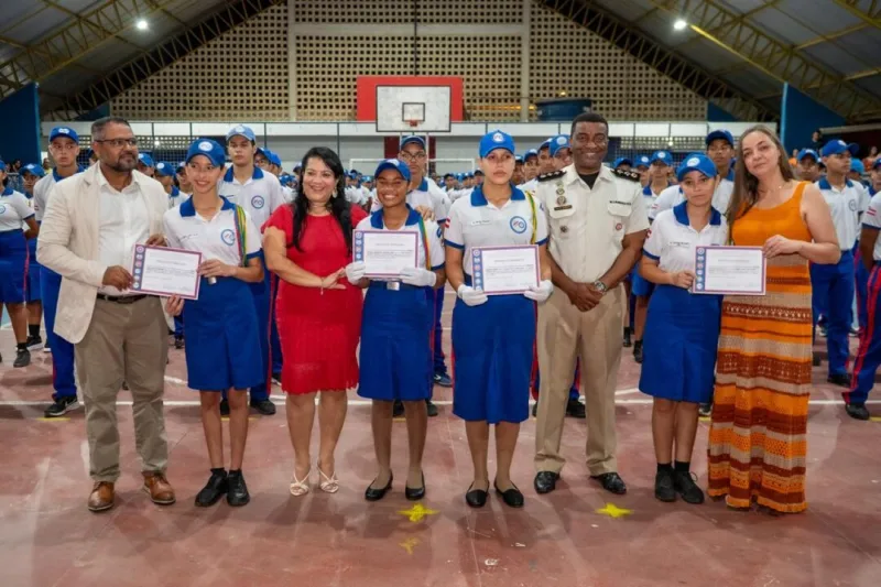 Escola MCPM Municipal Clélia das Graças Figueiredo Pinto realiza solenidade de conclusão das turmas do 9º ano Escola MCPM Municipal Clélia das Graças Figueiredo Pinto realiza solenidade de conclusão das turmas do 9º ano