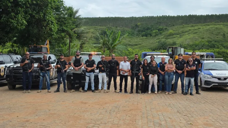 Polícia Civil incinera mais de 350 quilos de drogas em Eunápolis Polícia Civil incinera mais de 350 quilos de drogas em Eunápolis