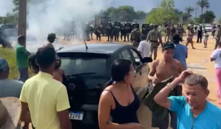 Reintegração de posse em Prado termina em truculência e revolta