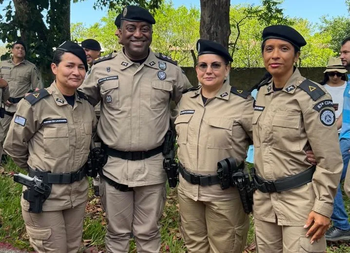Comandante da 87ª CIPM participa de solenidade de aposição de luvas dos novos subtenentes da Unidade em Porto Seguro