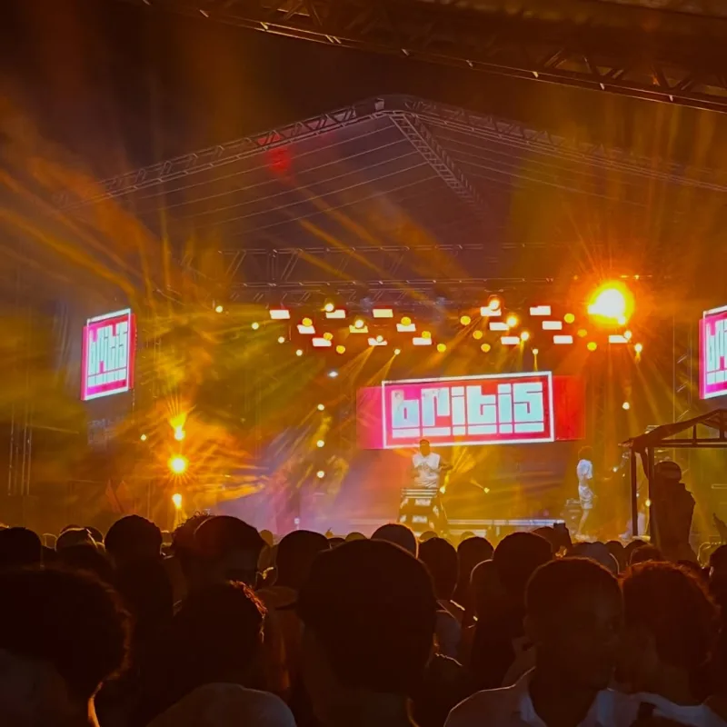 Multidão celebra a chegada de 2026 em um Réveillon inesquecível em Nova Viçosa Multidão celebra a chegada de 2026 em um Réveillon inesquecível em Nova Viçosa