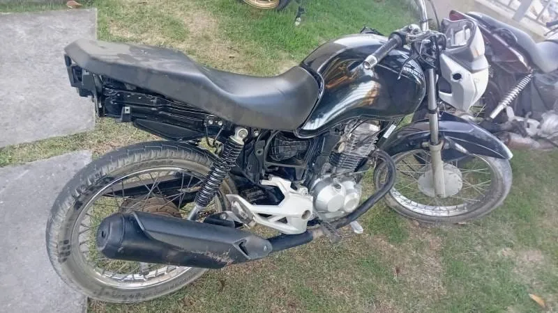 Perseguição policial termina com apreensão de motocicleta após fuga em Eunápolis