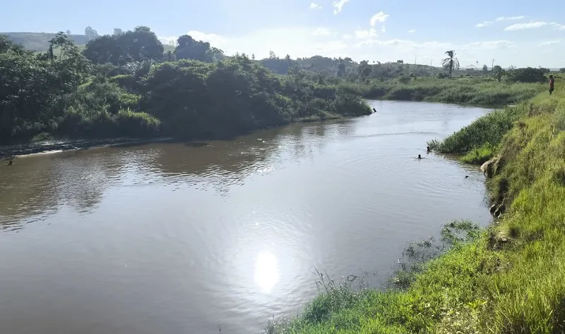 Corpo de criança é encontrado após buscas no Rio Jucuruçu, em Itamaraju Corpo de criança é encontrado após buscas no Rio Jucuruçu, em Itamaraju