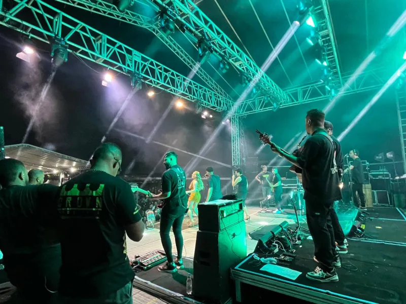 Réveillon em Nova Viçosa bate recorde de público e impulsiona economia local.