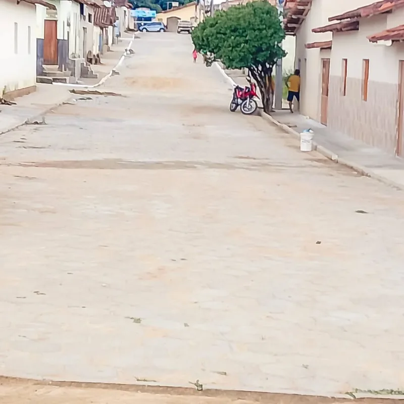 Prefeitura de Itanhém entrega obras de pavimentação no distrito de Batinga