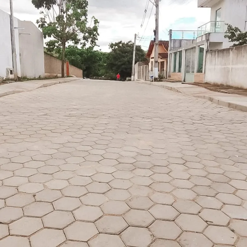 Prefeitura de Itanhém entrega obras de pavimentação no distrito de Batinga