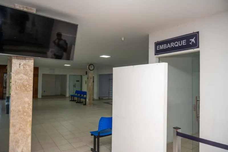 Prefeitura de Teixeira de Freitas assume comando do aeroporto e dá início a obras de modernização