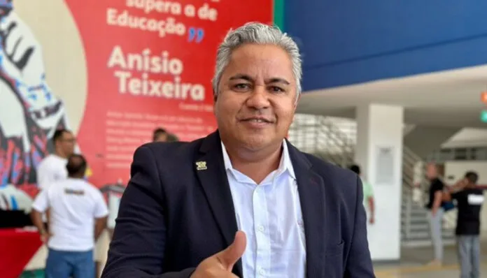 Prefeitura de Alcobaça esclarece contratação de trio elétrico e reforça legalidade do processo.