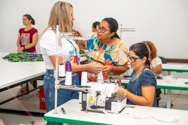 no letivo começa com animação nas Casas de Cultura em Teixeira de Freitas