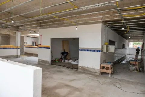 Prefeitura de Teixeira de Freitas avança com obras da nova Escola Municipal Recreio no bairro Bela Vista