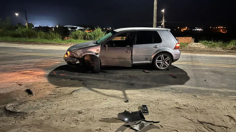 Motociclista morre em acidente na BR-101; motorista fugiu após colisão