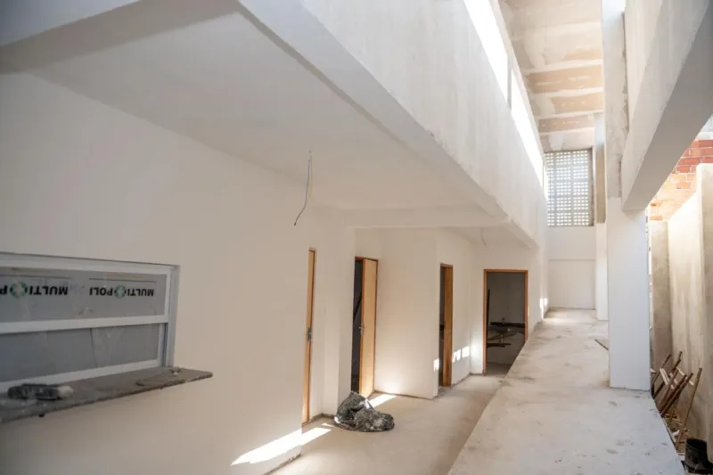 Construção da Escola Jardim Caraípe avança e reforça investimentos na educação em Teixeira de Freitas Construção da Escola Jardim Caraípe avança e reforça investimentos na educação em Teixeira de Freitas