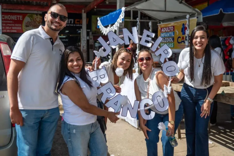 Prefeitura de Teixeira de Freitas promove ação de conscientização sobre saúde mental no Janeiro Branco