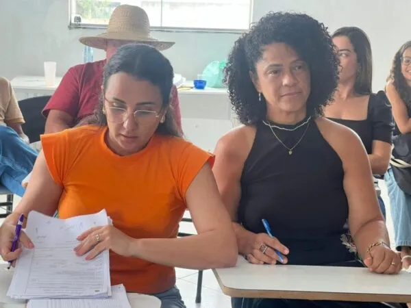 Chamamento público do PNAE reúne agricultores familiares e entidades no município Chamamento público do PNAE reúne agricultores familiares e entidades no município