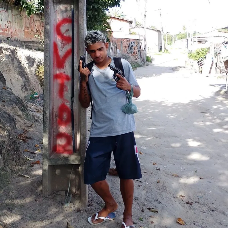 Oito criminosos mortos e um policial da Rondesp baleado em confronto com forças policias em Eunápolis