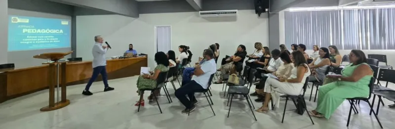 Prefeitura de Mucuri promove a I Jornada Pedagógica Híbrida com foco na formação integral dos alunos Prefeitura de Mucuri promove a I Jornada Pedagógica Híbrida com foco na formação integral dos alunos