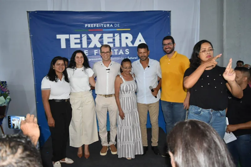 prefeito Dr. Marcelo Belitardo inaugura mais uma escola e reforça o compromisso de Teixeira de Freitas com a educação e o futuro das novas gerações prefeito Dr. Marcelo Belitardo inaugura mais uma escola e reforça o compromisso de Teixeira de Freitas com a educação e o futuro das novas gerações