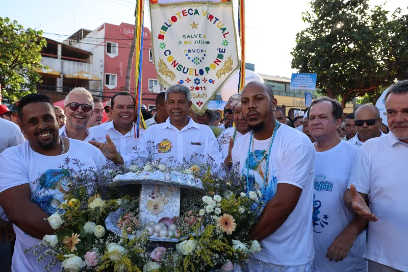 Fé e tradição marcam a Festa de Iemanjá em Salvador Fé e tradição marcam a Festa de Iemanjá em Salvador
