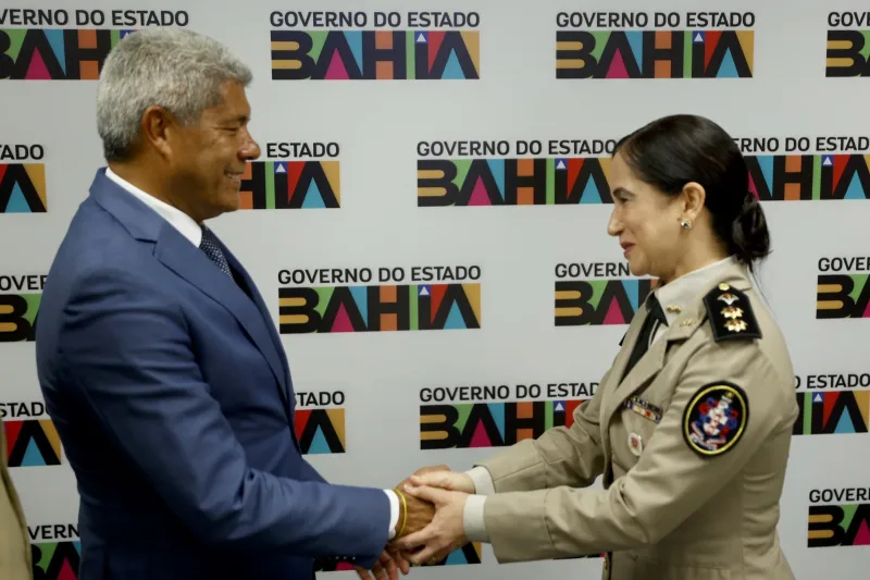 PM da Bahia entra para a história com a primeira mulher coronel em 200 anos. Jerônimo Rodrigues promoveu mais 130 oficiais