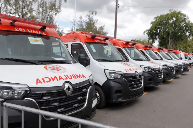Bahia recebe mais de R$ 300 milhões em investimentos do PAC Saúde com entrega de veículos e equipamentos