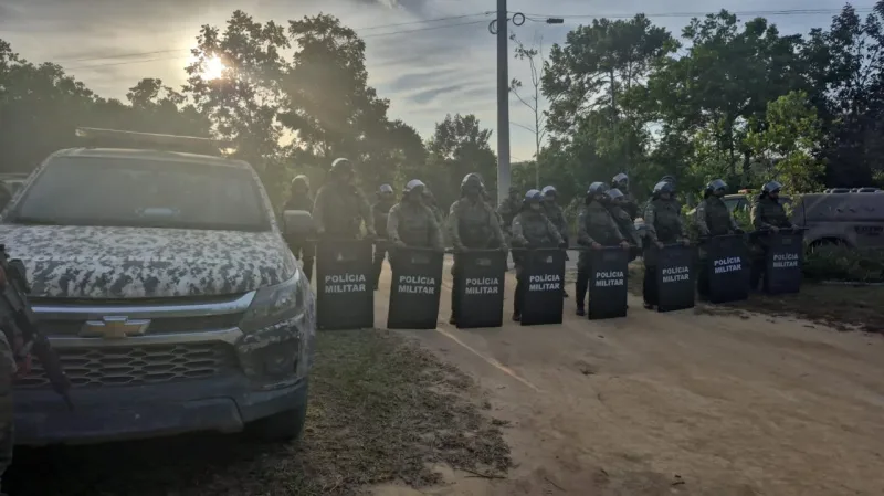 Conflito no campo - Forças de segurança retomam controle de Fazendas invadidas na Barra do Cahy, em Prado