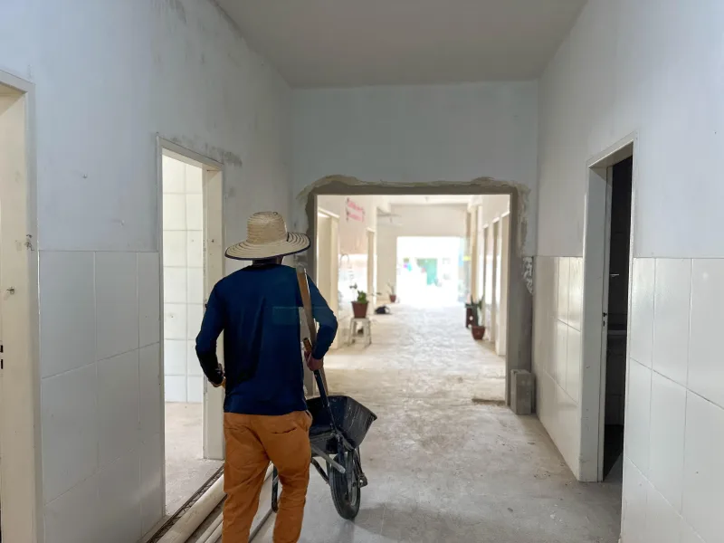 Reforma da UBS de Cumuruxatiba avança e reforça compromisso da Prefeitura de Prado com a saúde