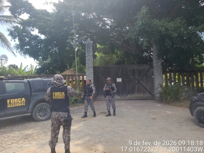 Proprietários denunciam invasão armada e descumprimento de decisão judicial em fazenda no Prado