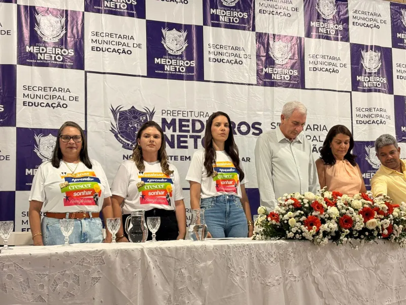 Jornada Pedagógica 2026 reúne educadores da rede pública e anúncios relevantes para Medeiros Neto