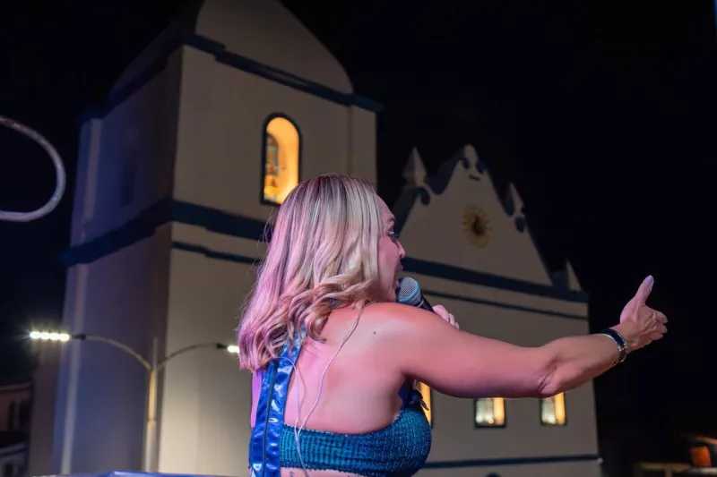 Carnaval no Prado começa com muita festa e animação Carnaval no Prado começa com muita festa e animação