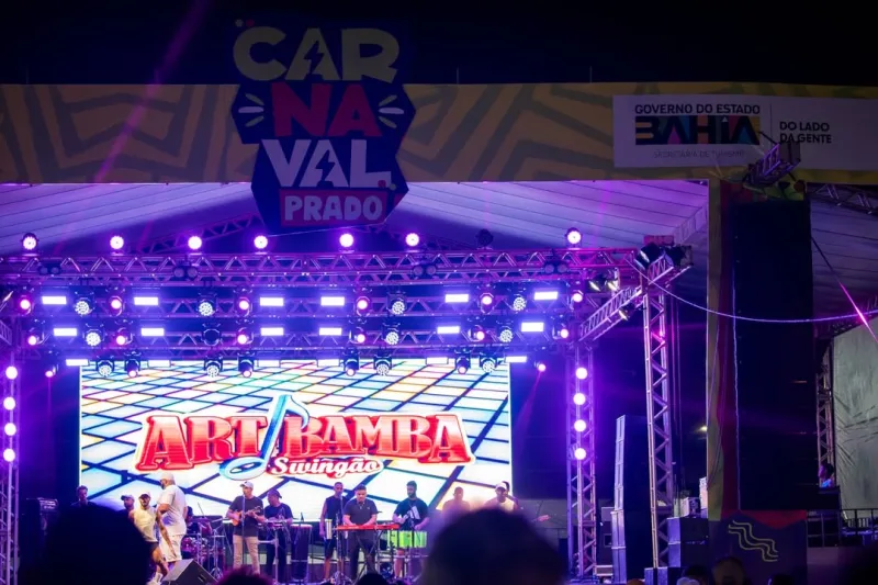 Carnaval no Prado começa com muita festa e animação Carnaval no Prado começa com muita festa e animação