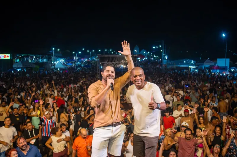 Segundo Dia de Carnaval Consolida Prado como Destino Favorito no Extremo Sul Baiano Segundo Dia de Carnaval Consolida Prado como Destino Favorito no Extremo Sul Baiano