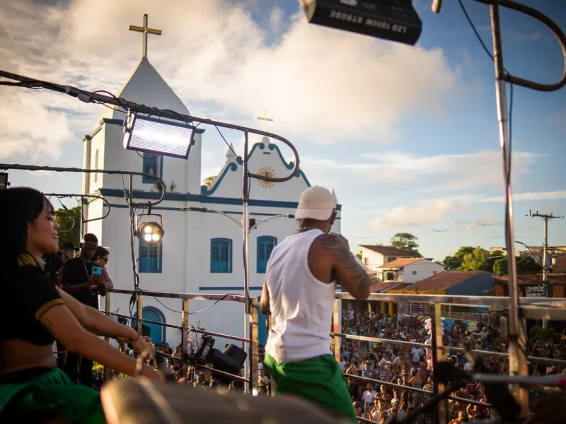  Prado tem um dos maiores arrastões da história no terceiro dia de festa com La Fúria