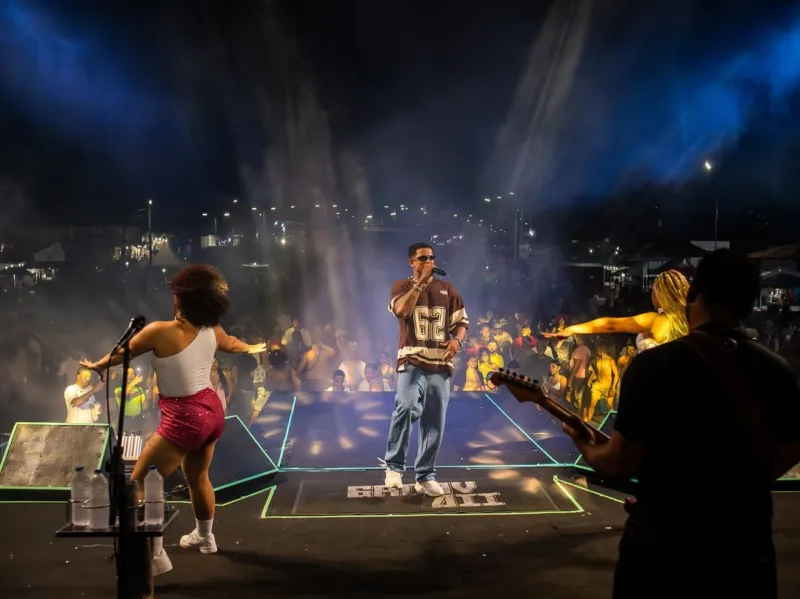  Prado tem um dos maiores arrastões da história no terceiro dia de festa com La Fúria