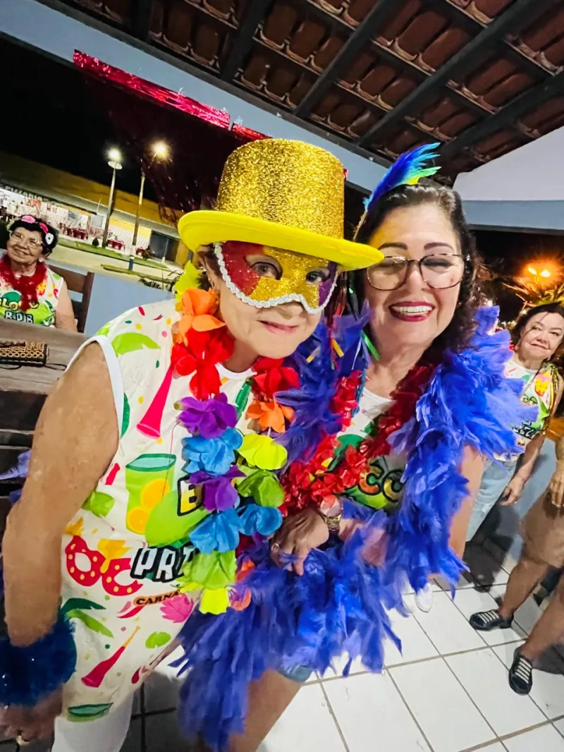 Grupo da melhor idade de Itabuna escolhe Nova Viçosa para celebrar o Carnaval com alegria e amizade Grupo da melhor idade de Itabuna escolhe Nova Viçosa para celebrar o Carnaval com alegria e amizade