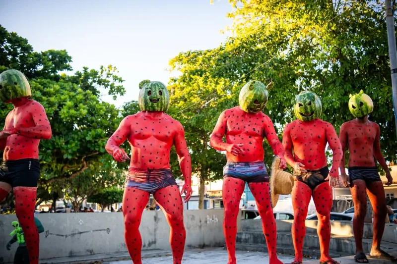 Muquiranas e grandes atrações garantem espetáculo no 4° dia do Carnaval de Prado Muquiranas e grandes atrações garantem espetáculo no 4° dia do Carnaval de Prado