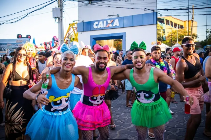 Muquiranas e grandes atrações garantem espetáculo no 4° dia do Carnaval de Prado Muquiranas e grandes atrações garantem espetáculo no 4° dia do Carnaval de Prado