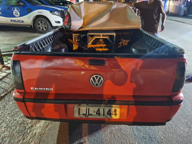 Mulher é presa por perturbação do sossego, desobediência e desacato em Teixeira de Freitas