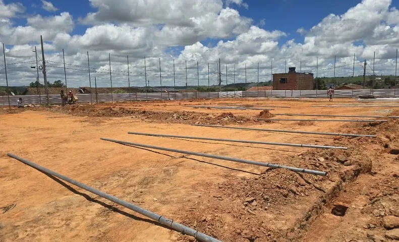 Juventude e lazer em foco: obras da Areninha Society seguem a todo vapor em Itanhém