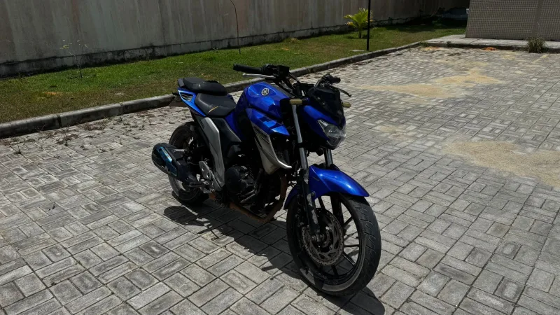 Motociclista tenta fugir da PM e é detido com moto adulterada em Arraial d’Ajuda