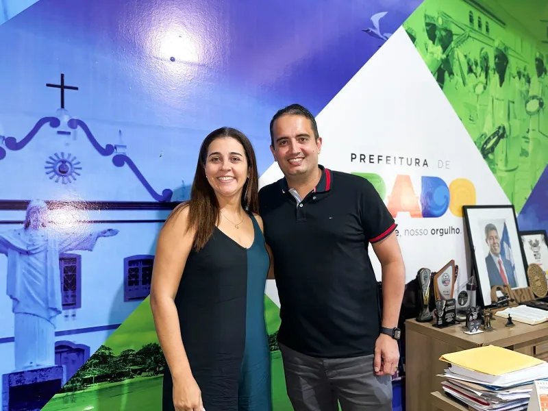 Prefeitura de Prado promove mudanças: Cassio assume Saúde e Luciana vai para Finanças